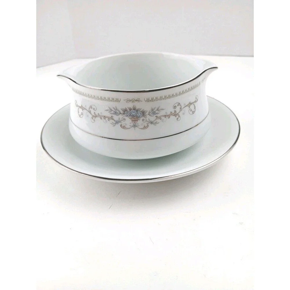 Wade Diane Fine China Gravy Boat w Attached Underplate Made in Japan